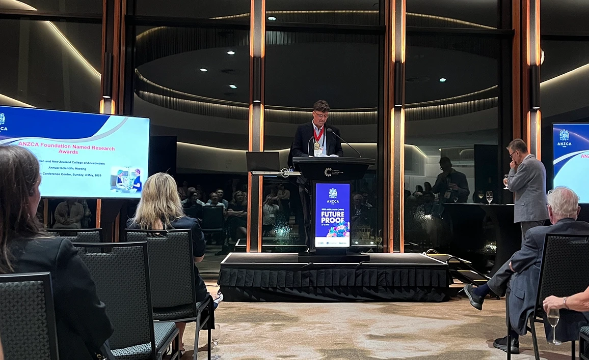 Professor David Story presenting 2025 ANZCA Foundation named research awards
