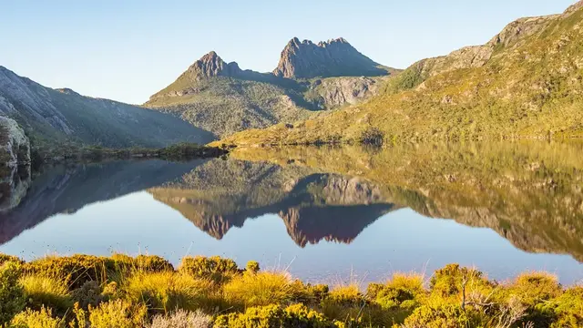 Image of Cradle mountain in Tasmania