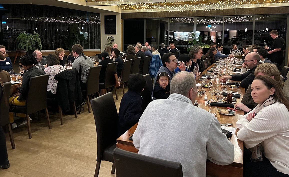 restaurant scene